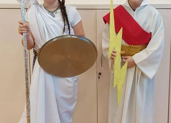 Jak zrobić strój Hermesa: krok po kroku do idealnego kostiumu