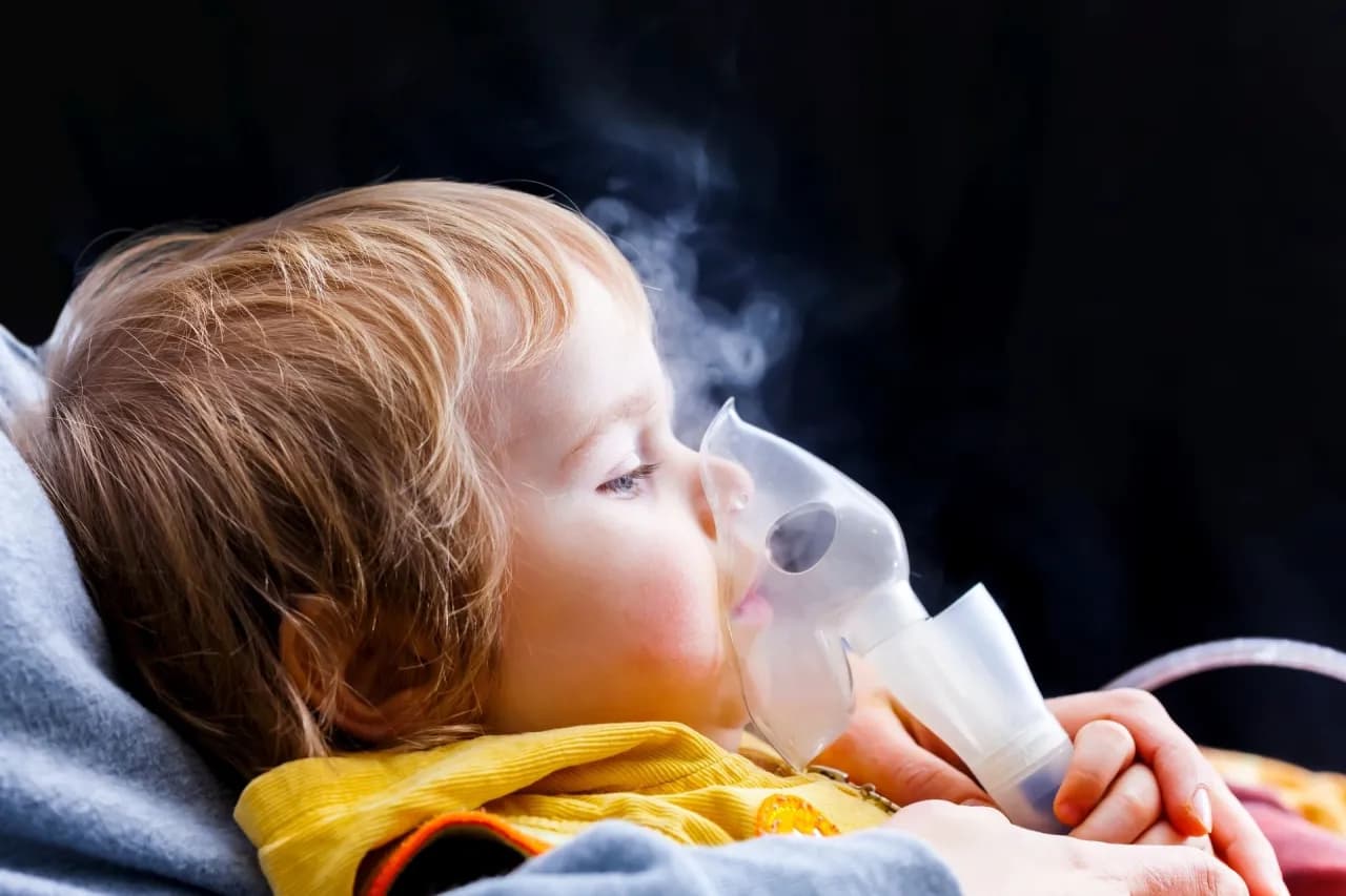 Jak zrobić inhalacje z soli fizjologicznej niemowlakowi bez stresu